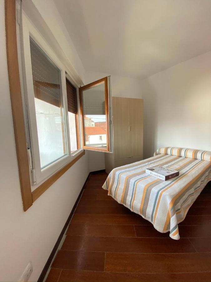 Amplio Apartamento En El Centro De O Grove Exteriör bild